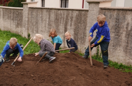 Neházej penál do žita